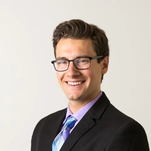 Headshot of Bobby Schroeder